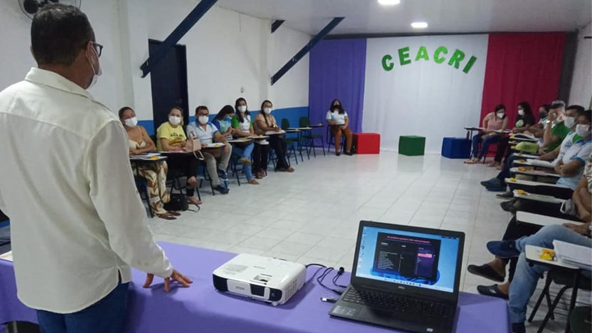 centro de apoio a crianca realiza encontro pedagogico sobre