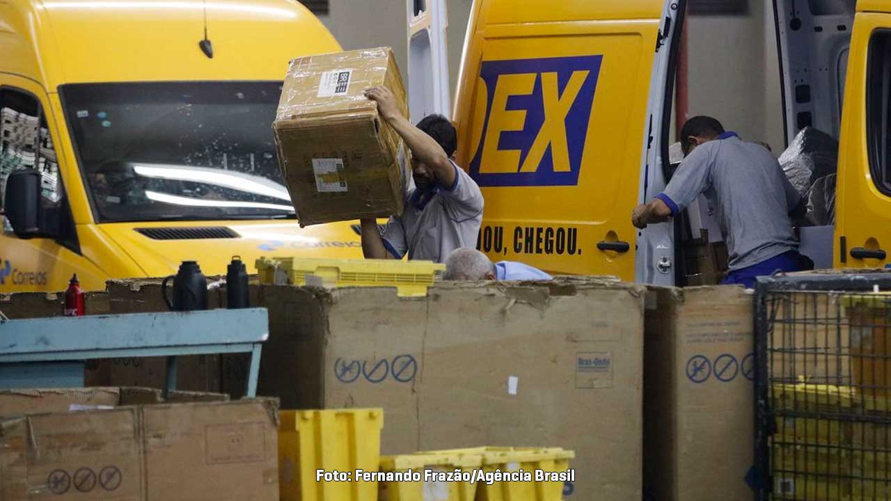 Remetentes de encomendas nacionais transportadas pelos Correios deverão informar seu CPF ou CNPJ