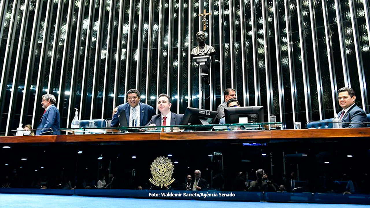 pec que garante bolsa família de r$ 600 e agora o texto segue para a câmara dos deputados