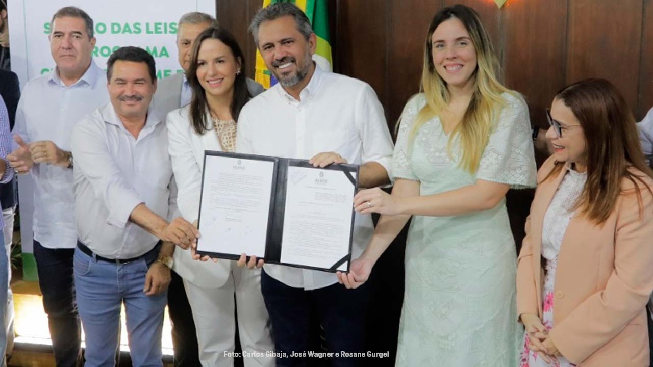 governador elmano sanciona leis para implementação de programa de distribuição de cartão alimentação e mutirão de cirurgias eletivas