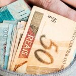 abono no valor de r$1.302,00 disponível para nascidos em março e abril a partir de quarta feiraj