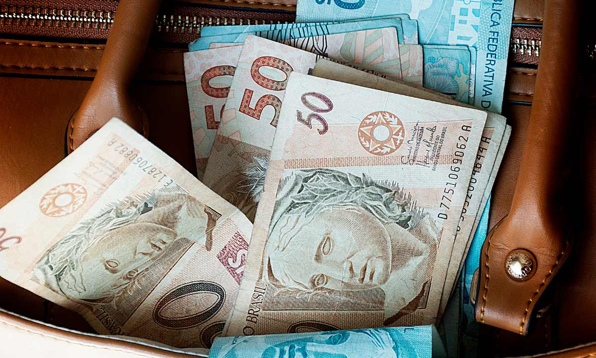 descubra quem vai receber mais de r$ 600 por mês do bolsa família