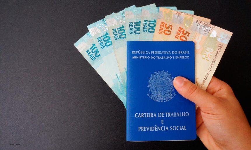 câmara dos deputados aprovou o projeto de lei que torna obrigatória a igualdade salarial entre homens e mulheres