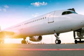 Passagens aéreas acessíveis: Ministro dos Portos e Aeroportos revela detalhes do programa 'Voa Brasil'