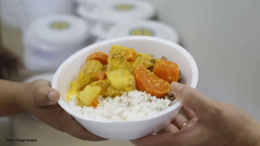 Ceará Sem Fome deve ultrapassar a marca de 60 Cozinhas nos próximos dias, para fazer a entrega gratuita de alimentação para pessoas