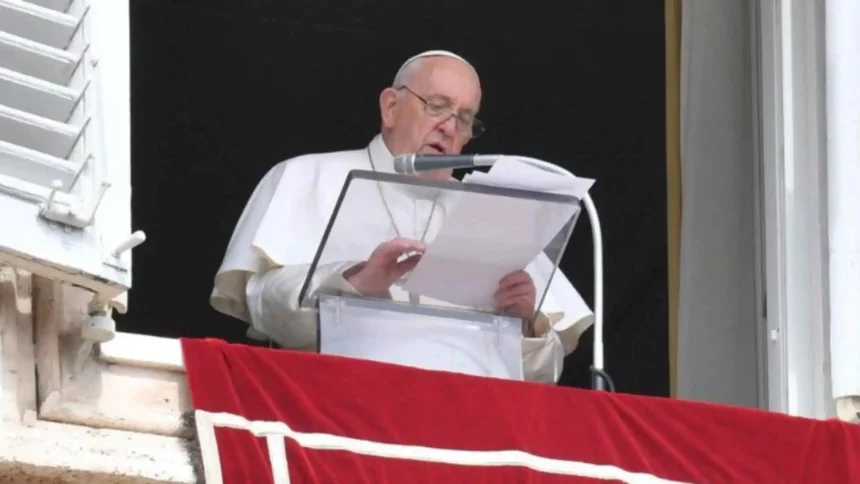 Enfrentar o escândalo da pobreza com o amor, a caridade e a partilha do pão, indica Papa Francisco