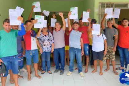 Itapiúna entrega Recibos de Inscrição do Imóvel Rural (CAR) a 250 agricultores