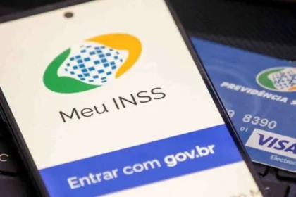 Aposentado do INSS pode escolher como e onde quer receber seu pagamento