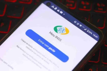 Segurados do INSS podem pedir Atestmed pela Central Telefônica