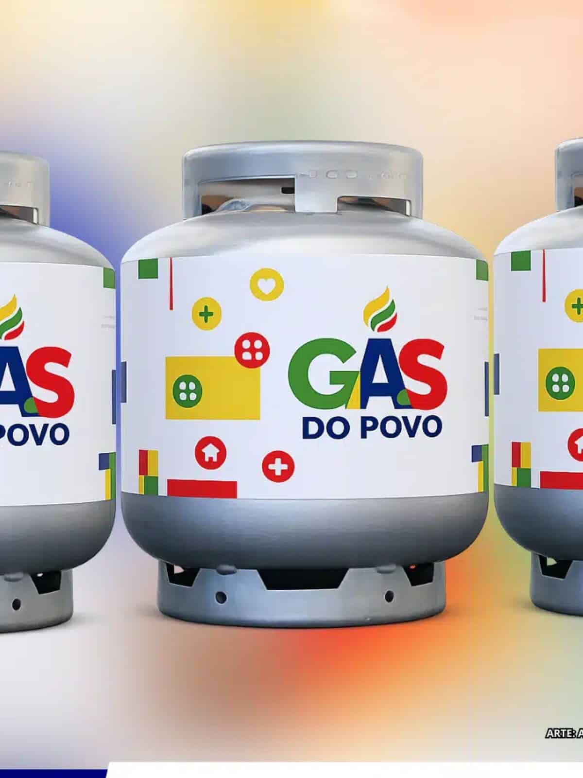Três botijões identificados com o Gás do Povo, representando a liberação do vale de setembro para famílias beneficiárias do programa.