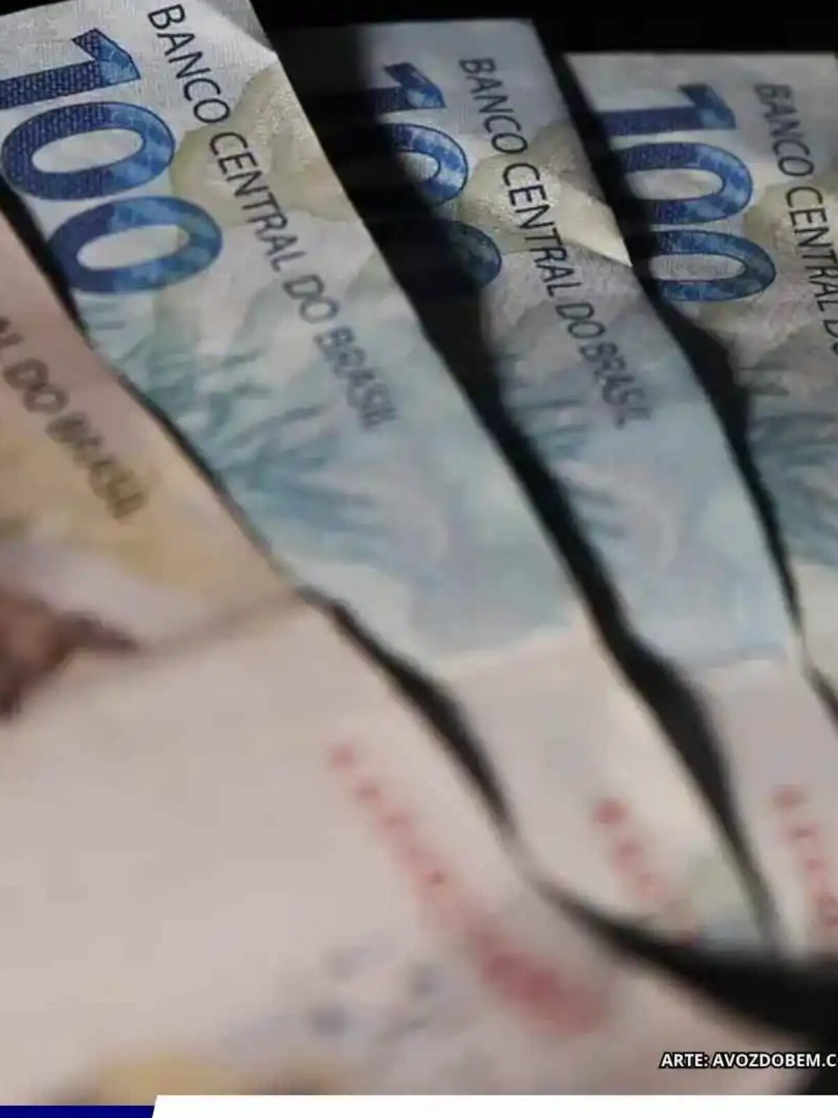 Cédulas de real em destaque, representando o novo lote de ressarcimento das antigas cotas do Fundo PIS/Pasep liberado pela Caixa.