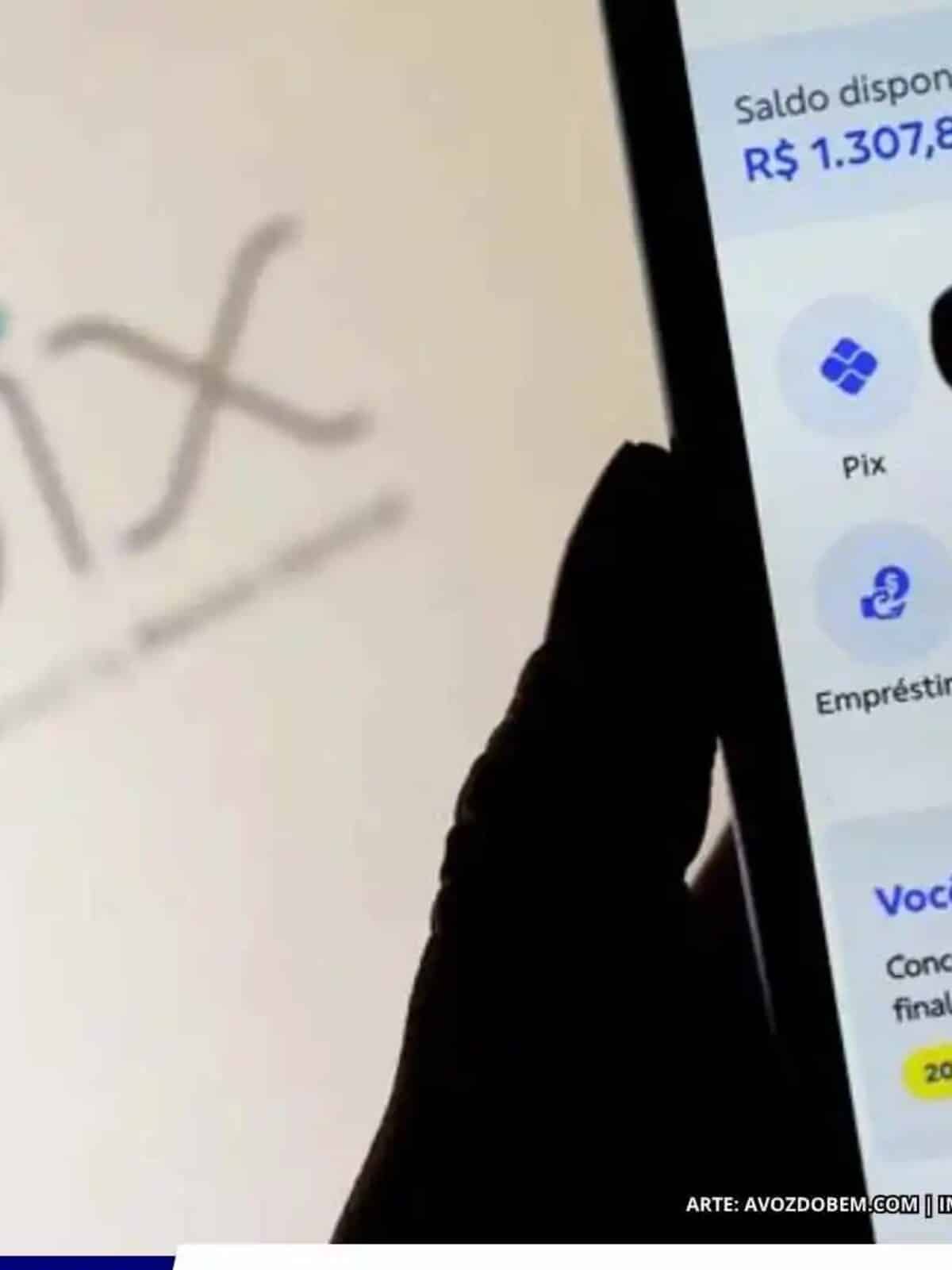 Celular exibindo uma operação via Pix, representando uma nova funcionalidade relacionada ao recebimento de salário por meio do sistema de pagamentos instantâneos.